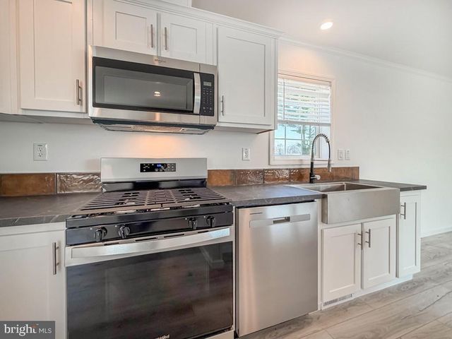 6326 FULER DR, Morrisville, PA 19067