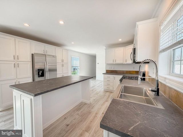 6326 FULER DR, Morrisville, PA 19067