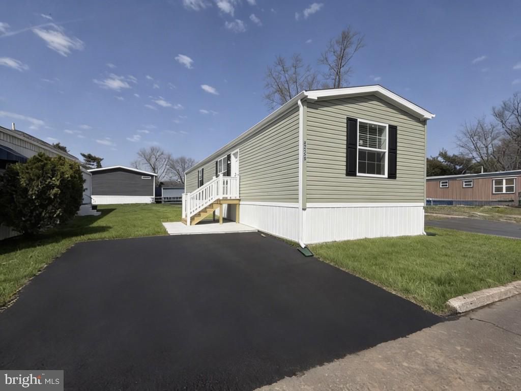 6326 FULER DR, Morrisville, PA 19067
