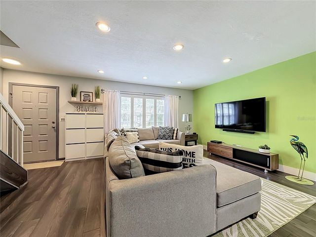 604 BOUGH AVENUE, Clearwater, FL 33760
