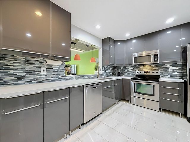 604 BOUGH AVENUE, Clearwater, FL 33760