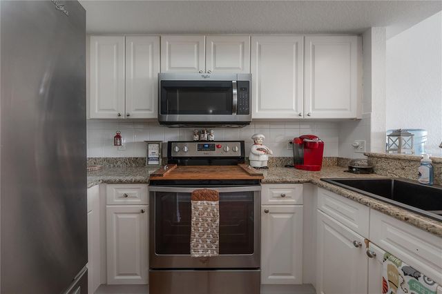 119 BRENT CIRCLE, Oldsmar, FL 34677