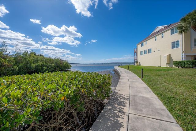 119 BRENT CIRCLE, Oldsmar, FL 34677