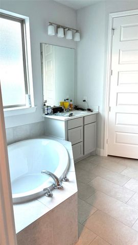 15707 Autumn Sun Court, Conroe, TX 77302