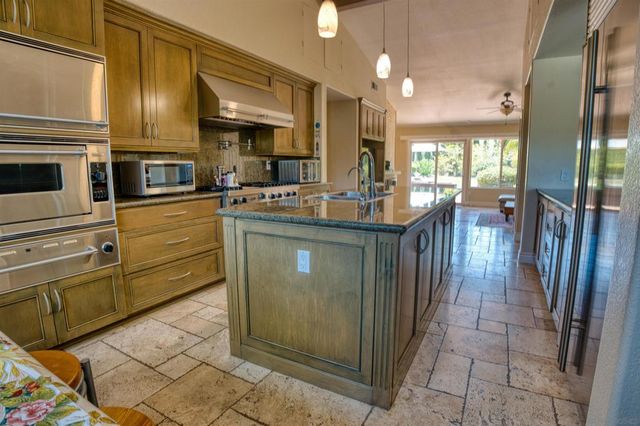 2232 Eucalyptus, Escondido, CA 92029