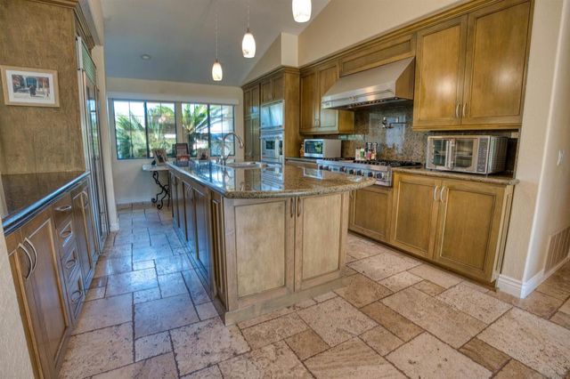 2232 Eucalyptus, Escondido, CA 92029