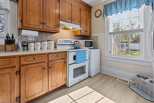 609 Pace ST, Franklin, VA 23851