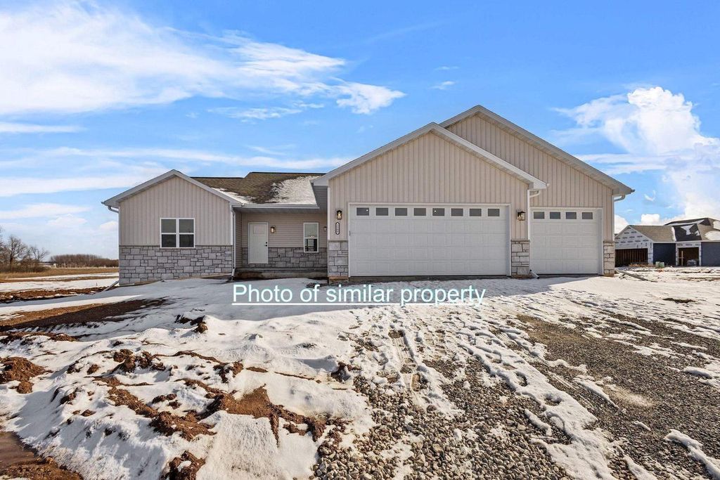 2658 CORNELL AVENUE, Neenah, WI 54956