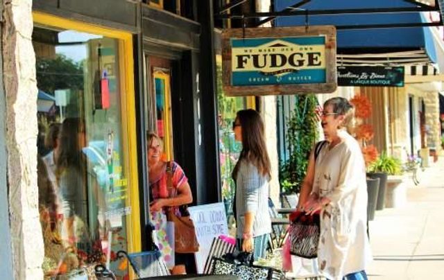 1607 Johnson Ave, Marble Falls, TX 78654