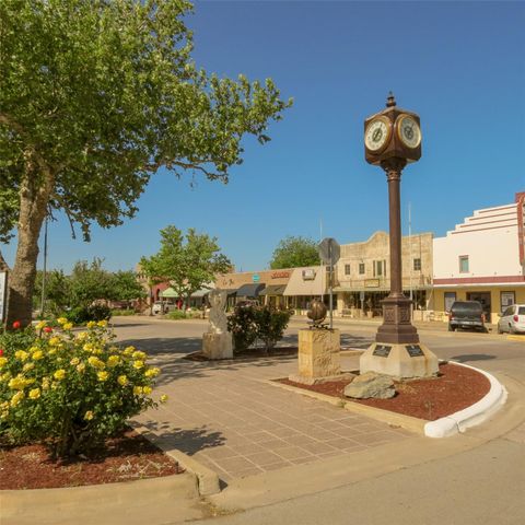 1607 Johnson Ave, Marble Falls, TX 78654