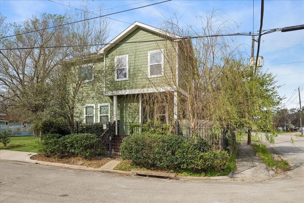 3616 Market Street, Houston, TX 77020