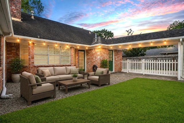 12114 Westmere Drive, Houston, TX 77077
