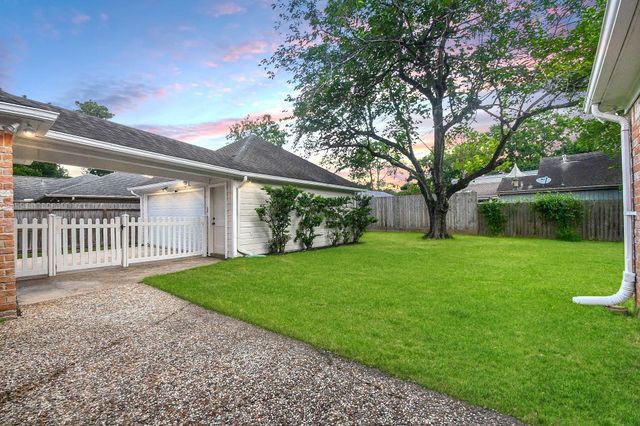 12114 Westmere Drive, Houston, TX 77077