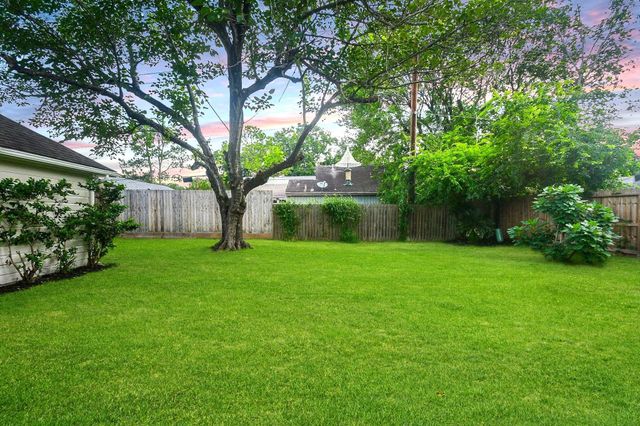 12114 Westmere Drive, Houston, TX 77077