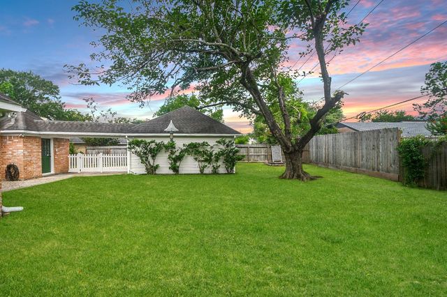 12114 Westmere Drive, Houston, TX 77077
