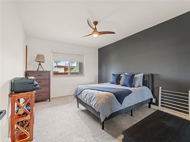 2001 E 21st St 327, Signal Hill, CA 90755