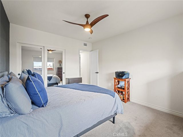 2001 E 21st St 327, Signal Hill, CA 90755