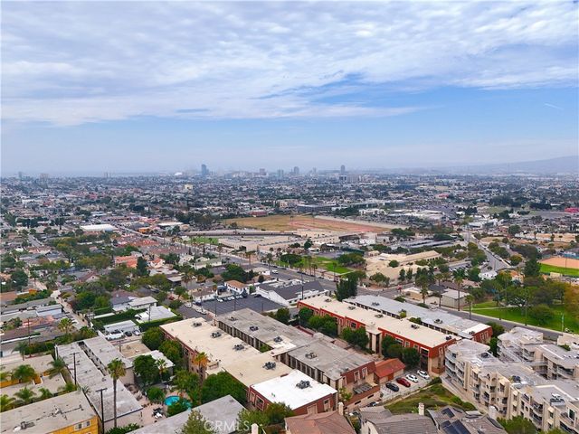 2001 E 21st St 327, Signal Hill, CA 90755