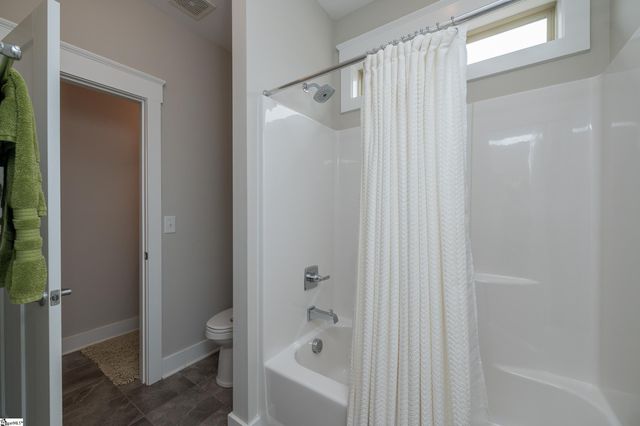 120 Longfellow Way, Simpsonville, SC 29681