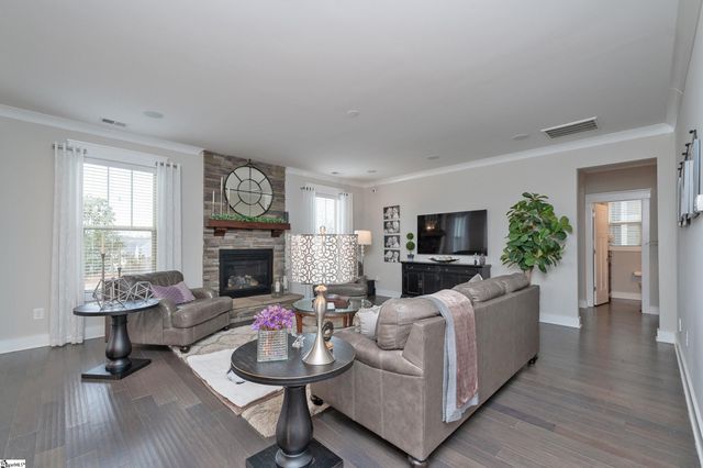 120 Longfellow Way, Simpsonville, SC 29681