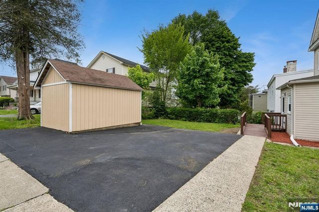 52 Central Avenue, Dover Town, NJ 07801