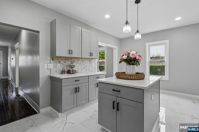 52 Central Avenue, Dover Town, NJ 07801