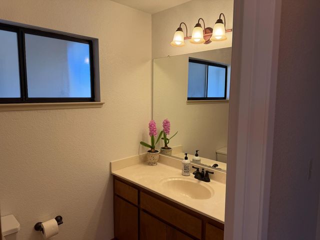 111 Muir Ct, Grass Valley, CA 95945