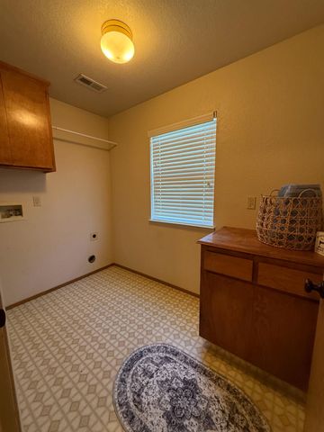 111 Muir Ct, Grass Valley, CA 95945