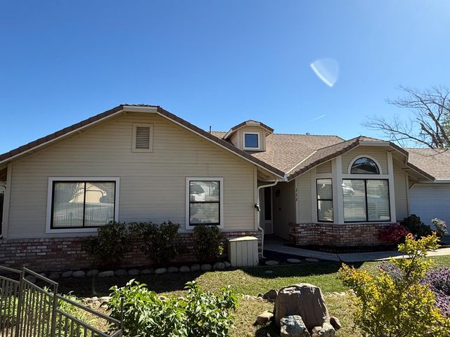 111 Muir Ct, Grass Valley, CA 95945
