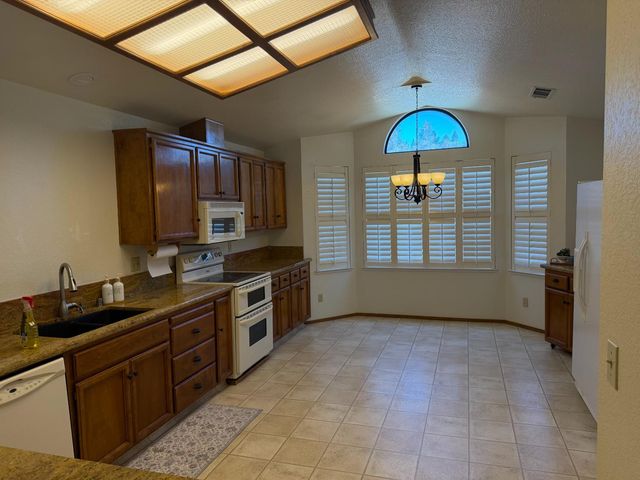 111 Muir Ct, Grass Valley, CA 95945