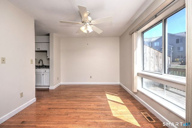 1423 Quinnipiac Avenue 302, New Haven, CT 06513
