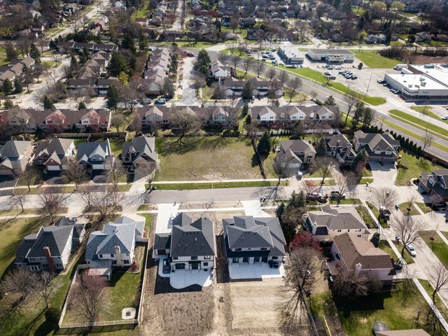 7125 Matthias Road, Downers Grove, IL 60516