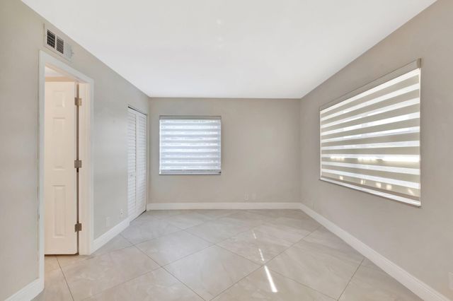 1131 Violet Terrace 104, Delray Beach, FL 33445