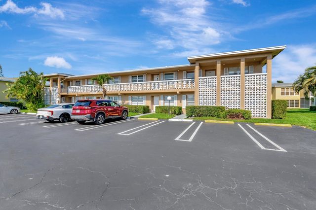 1131 Violet Terrace 104, Delray Beach, FL 33445