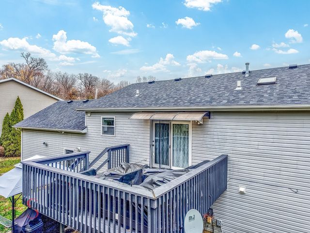 2121 Fox Hill Lane, Ottawa, IL 61350