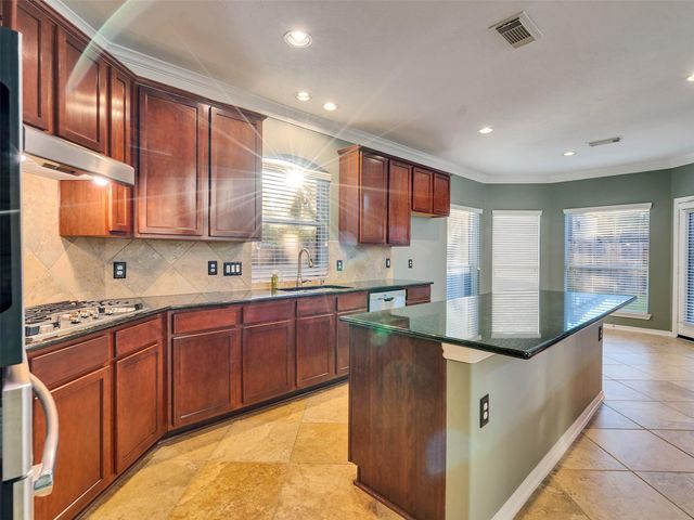 1904 Keswick Court, Pearland, TX 77581