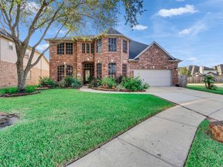 1904 Keswick Court, Pearland, TX 77581