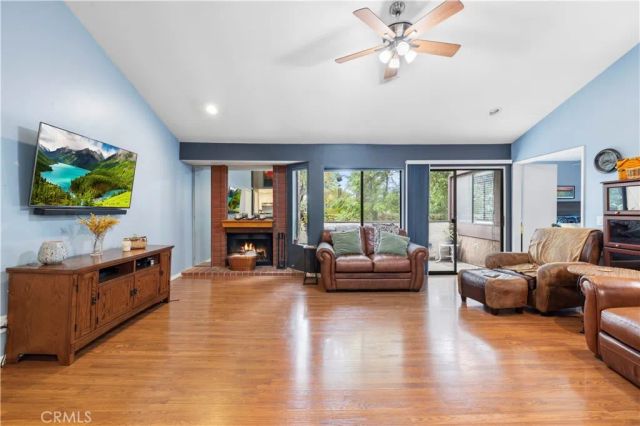 24835 Apple Street F, Newhall, CA 91321