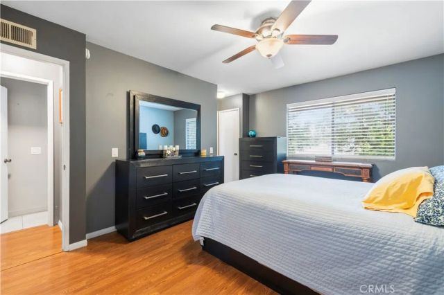 24835 Apple Street F, Newhall, CA 91321