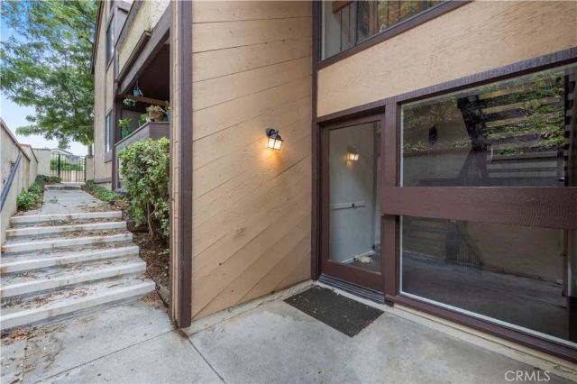 24835 Apple Street F, Newhall, CA 91321