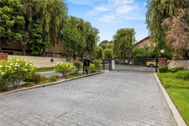 24835 Apple Street F, Newhall, CA 91321