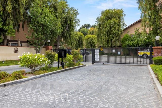 24835 Apple Street F, Newhall, CA 91321