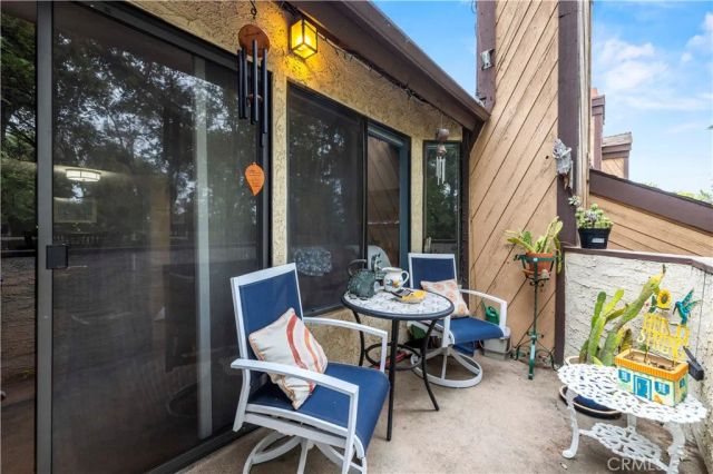 24835 Apple Street F, Newhall, CA 91321