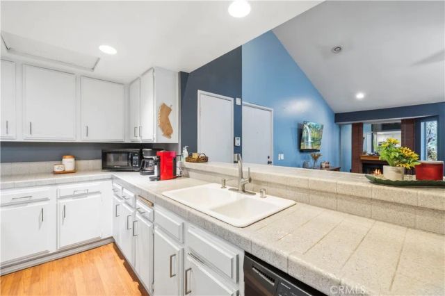 24835 Apple Street F, Newhall, CA 91321