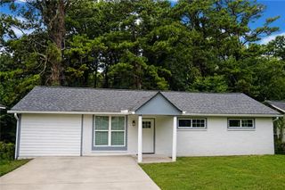 2911 Macon Drive SW, Atlanta, GA 30354