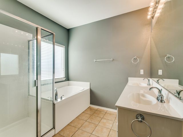 6357 Redeagle Creek Drive, Fort Worth, TX 76179