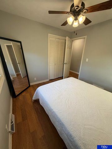 1104 Bruce Circle, Bellevue, NE 68005