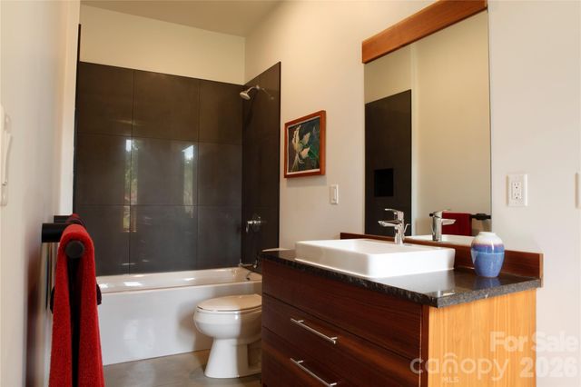 17 Fig Tree Lane, Asheville, NC 28803