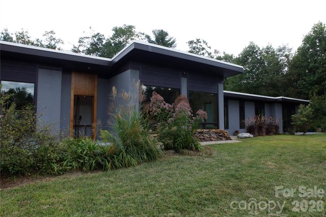 17 Fig Tree Lane, Asheville, NC 28803