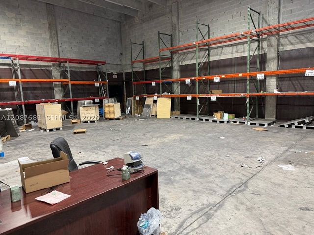10850 NW 27th St, Doral, FL 33172